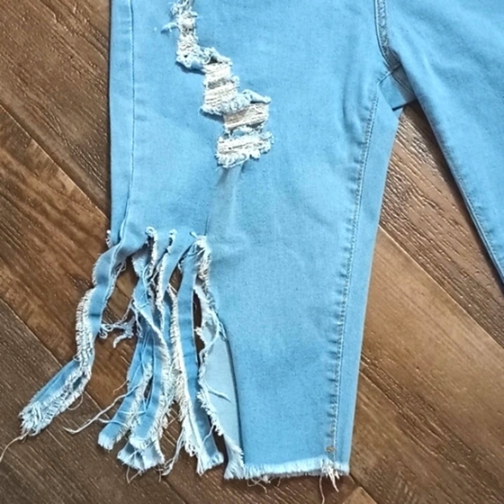 Savage Custom Distressed Bermuda Knee Shorts - Picture 9 of 16